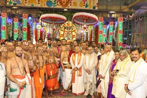 PROCESSION OF SENADHIPATHI VARU2 PROCESSION OF SENADHIPATHI VARU2