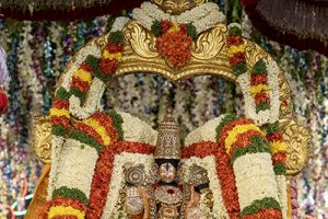 PROCESSION OF SENADHIPATHI VARU4 PROCESSION OF SENADHIPATHI VARU4