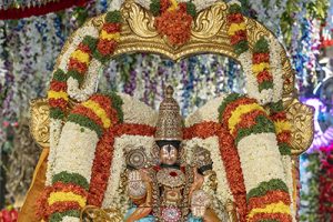 PROCESSION OF SENADHIPATHI VARU5 PROCESSION OF SENADHIPATHI VARU5