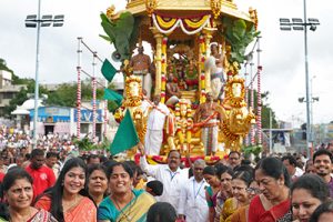 SWARNA RATHAM IN TIRUMALA15 SWARNA RATHAM IN TIRUMALA15